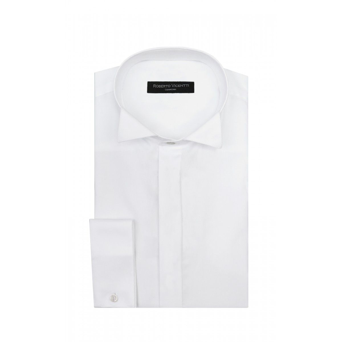 White groom shirt with wing tip collar 